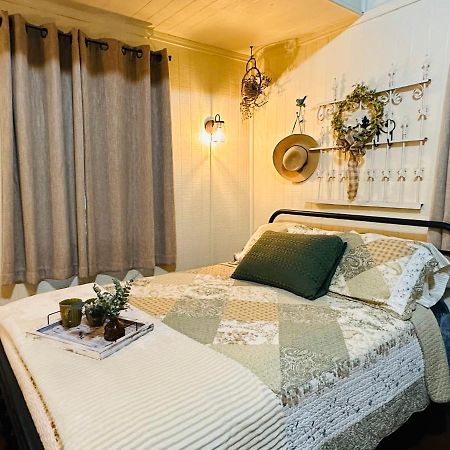 Acorn Hideaways Canton Unwind At Green Gables Suite For Up To 3 Exterior foto