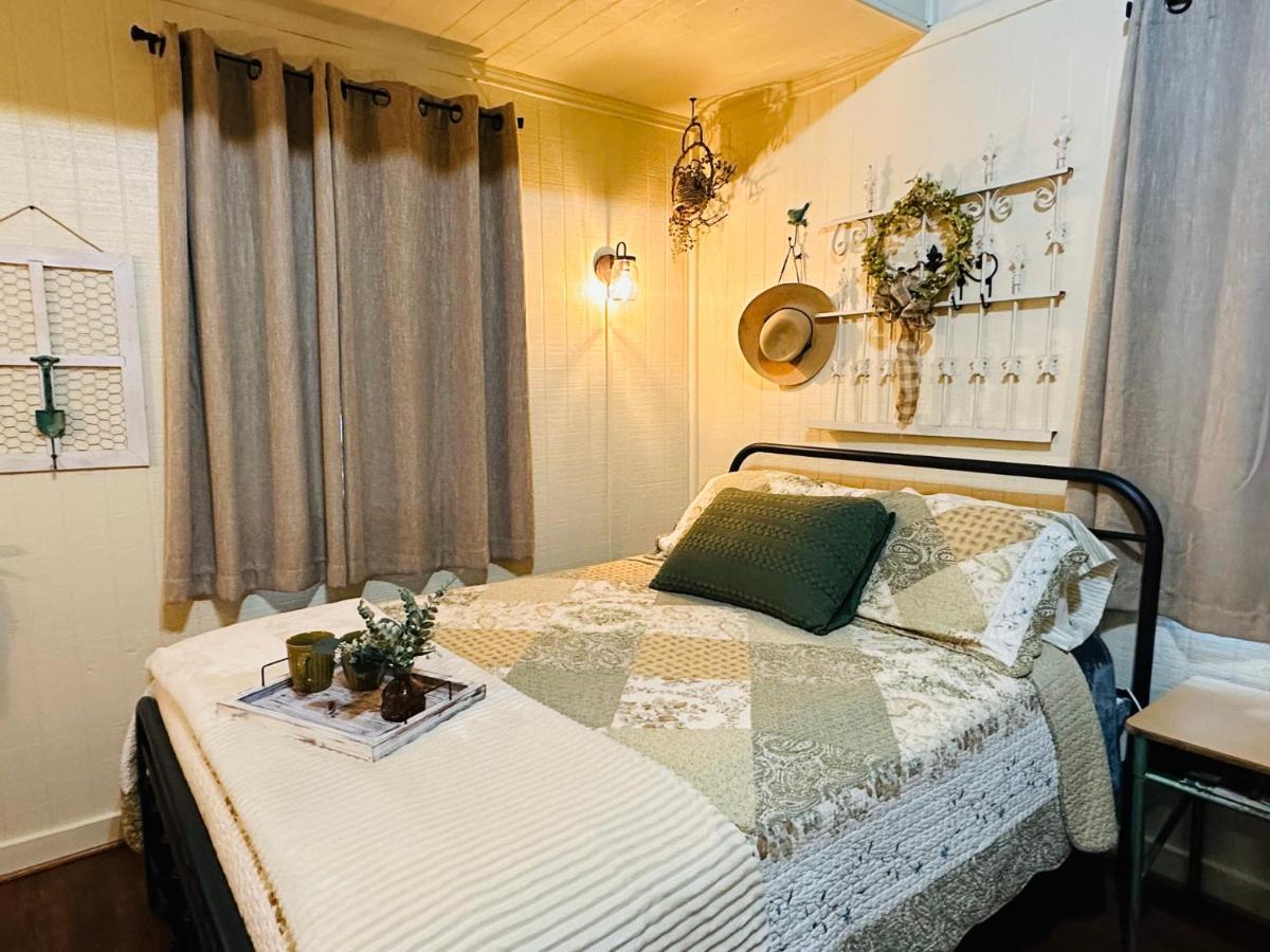 Acorn Hideaways Canton Unwind At Green Gables Suite For Up To 3 Exterior foto